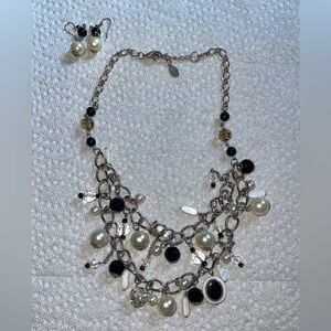 Necklace & earings set